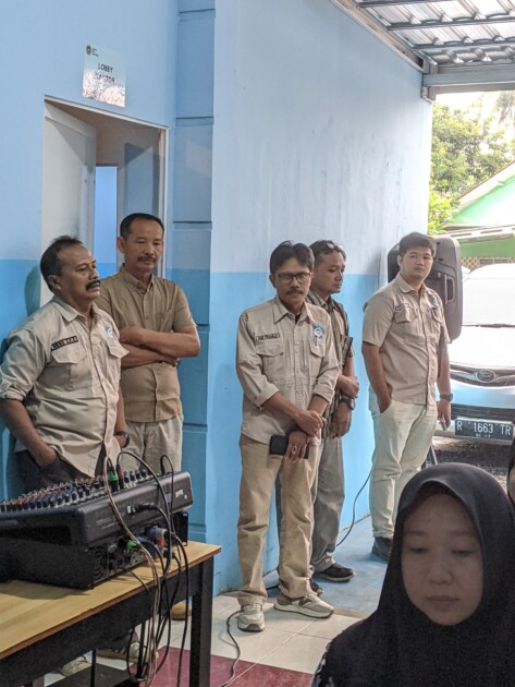 motion_photo_1369632860262617114